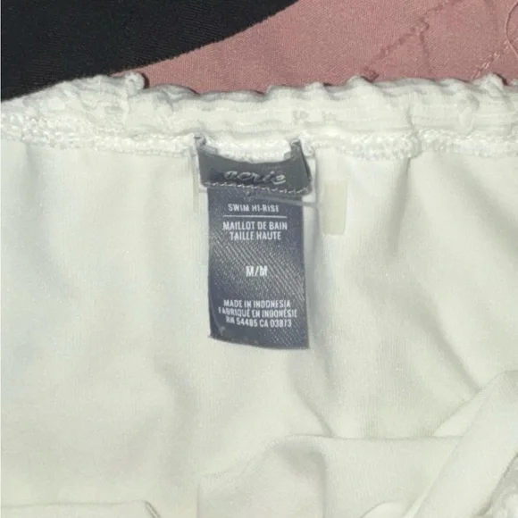 Mixed Lot Of 2 Piece Swimwear Size Medium and Large. Barely Worn. 8 pieces total - Picture 8 of 9